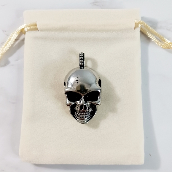None Other - Silver Skull Pendant